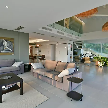 Villa Nausica, Heated Pool, Padel Court, View On The Sea, Wifi Free Perfect For Big Group * Ragusa