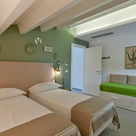Nausica, Heated Pool, Padel Court, View On The Sea, Wifi Free Perfect For Big Group * Ragusa